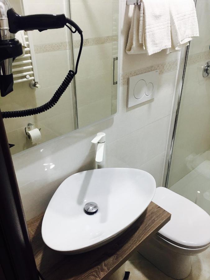 Favola Romana - Guest House Phòng bức ảnh